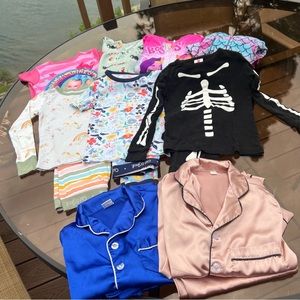 Pajamas. Girls size 6 Lot.